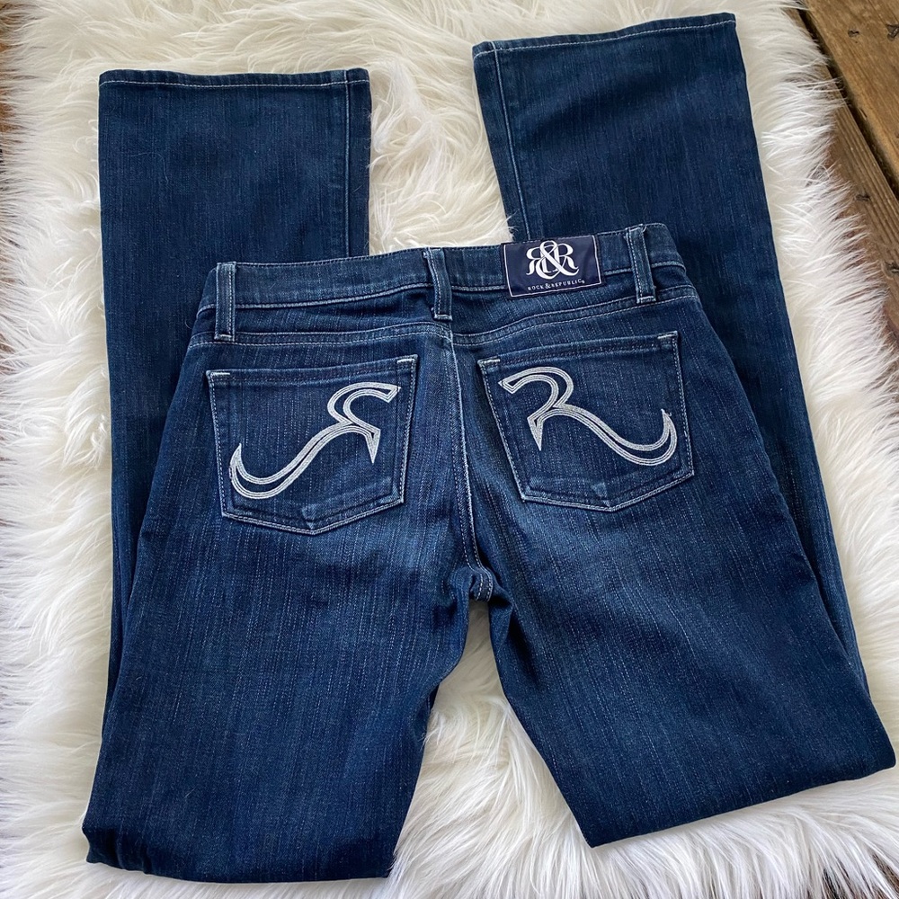 ~Rock & Republic~ Kasandra bootcut dark jeans.